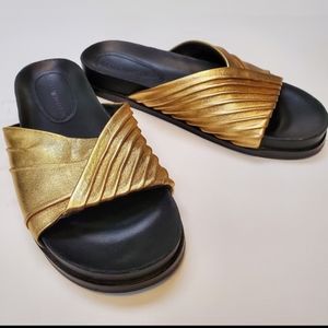 Sigerson Morrison Gold Black Amanda Sandals SZ 7.5